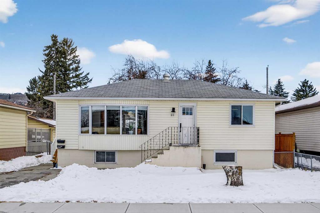 Picture of 23 Beaupre Crescent NW, Calgary Real Estate Listing