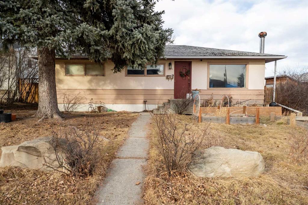 Picture of 424 Tavender Road NW, Calgary Real Estate Listing