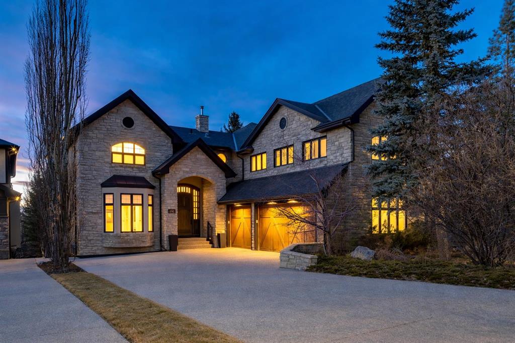 Picture of 2767 77 Street SW, Calgary Real Estate Listing