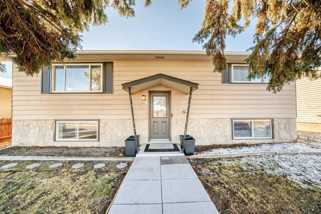 Picture of 5903 4 Avenue NE, Calgary Real Estate Listing