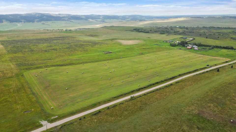 Picture of 271109 50 Range Road , Cochrane Real Estate Listing