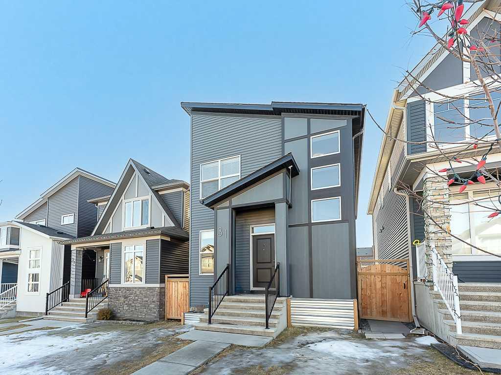 Picture of 31 Belmont Gardens SW, Calgary Real Estate Listing