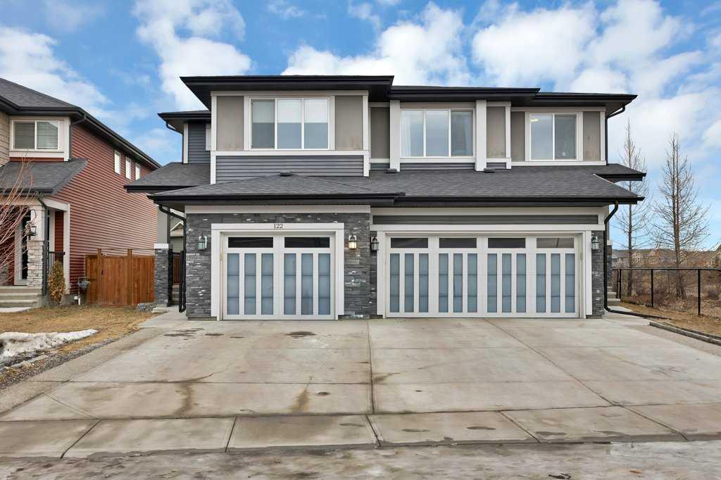 Picture of 122 Kingfisher Crescent SE, Airdrie Real Estate Listing