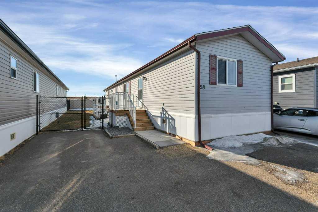 Picture of 58 Mckay Place , Blackfalds Real Estate Listing
