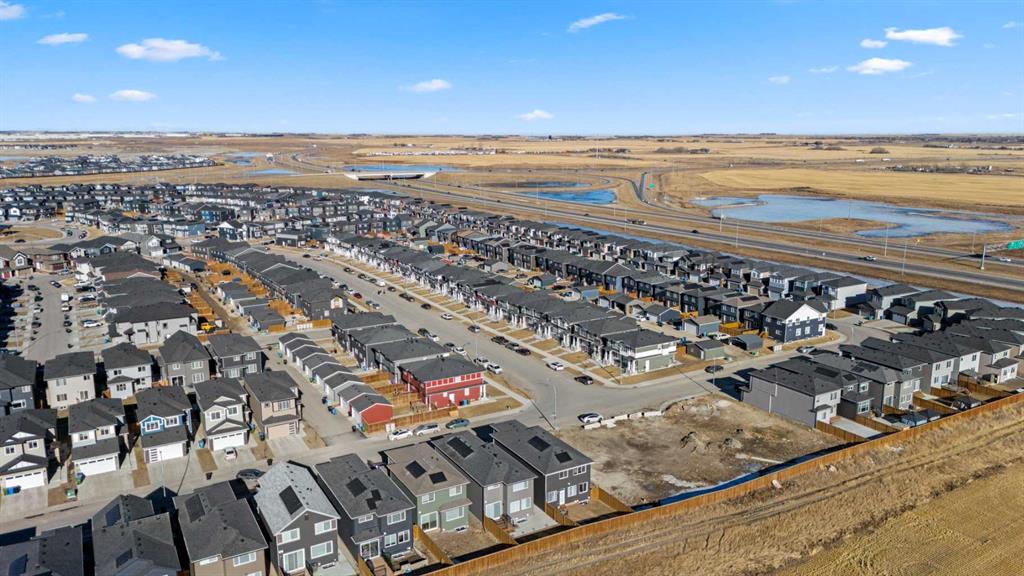 Picture of 461 Corner Meadows Way NE, Calgary Real Estate Listing