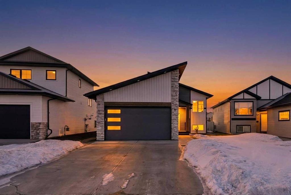 Picture of 9 Aztec Street , Blackfalds Real Estate Listing