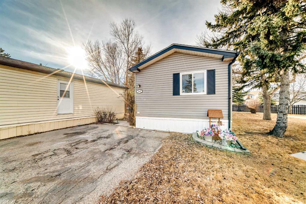 Picture of 360 Burroughs Circle NE, Calgary Real Estate Listing