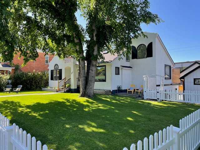 Picture of 37 Elma Street W, Okotoks Real Estate Listing