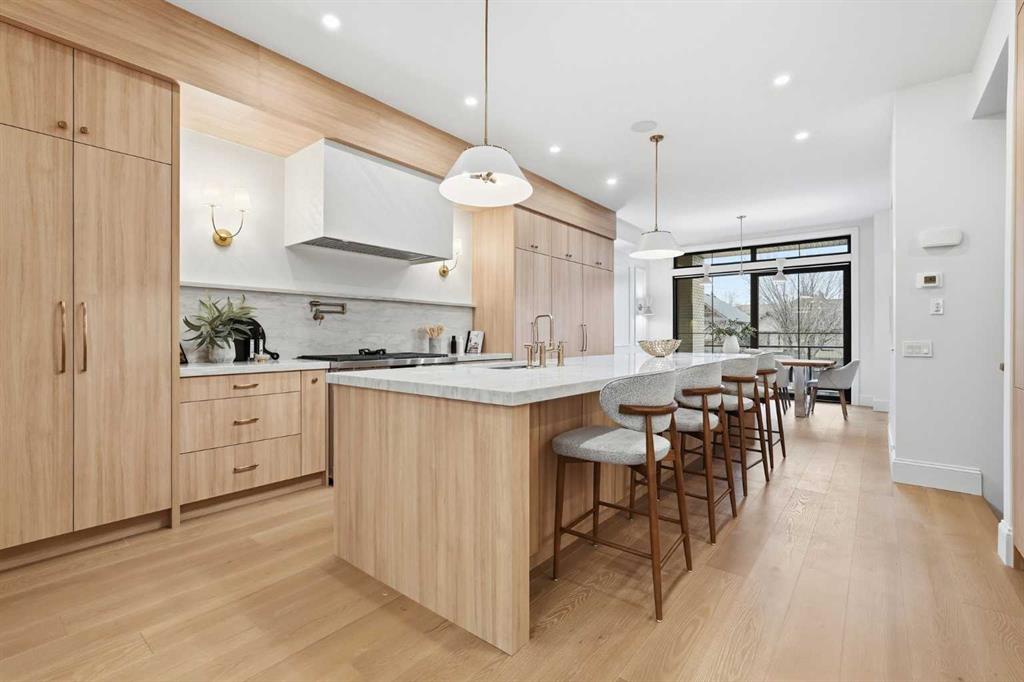 Picture of 2009 28 Avenue SW, Calgary Real Estate Listing