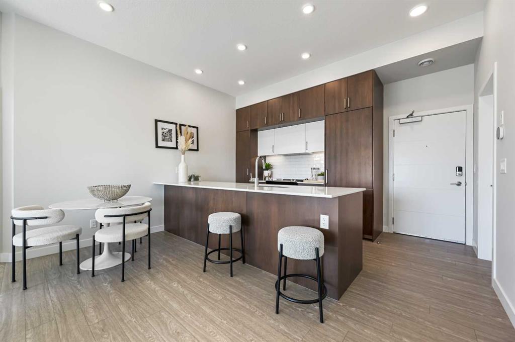 Picture of 422, 255 Les Jardins Park SE, Calgary Real Estate Listing