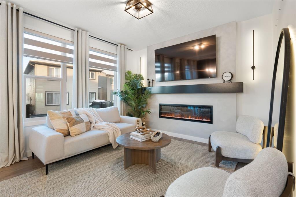 Picture of 31 Saddlebred Court , Cochrane Real Estate Listing