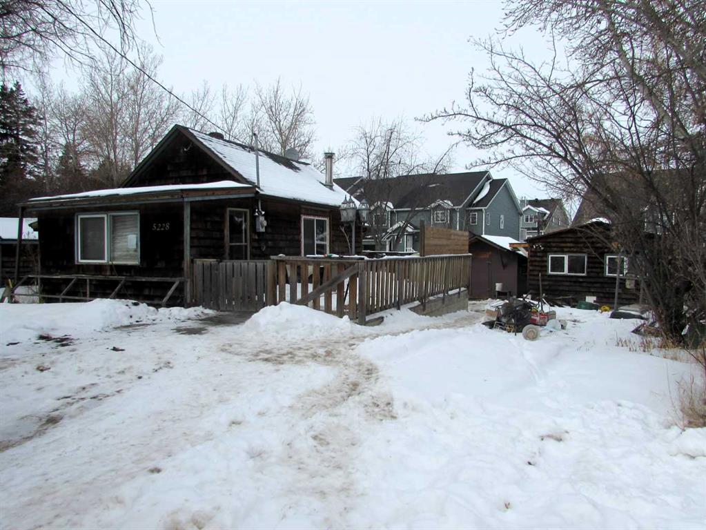 Picture of 5228 50 Avenue , Sylvan Lake Real Estate Listing