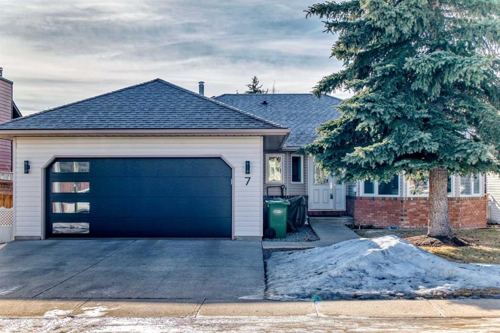 Picture of 7 Sunset Crescent , Okotoks Real Estate Listing