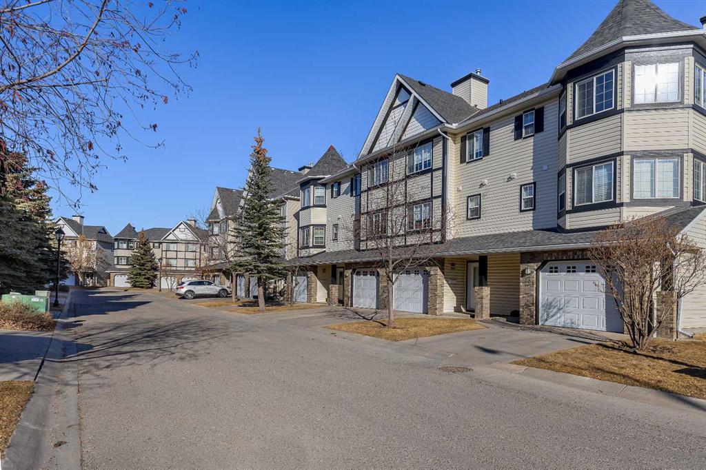 Picture of 69 Cougar Ridge Mews SW, Calgary Real Estate Listing