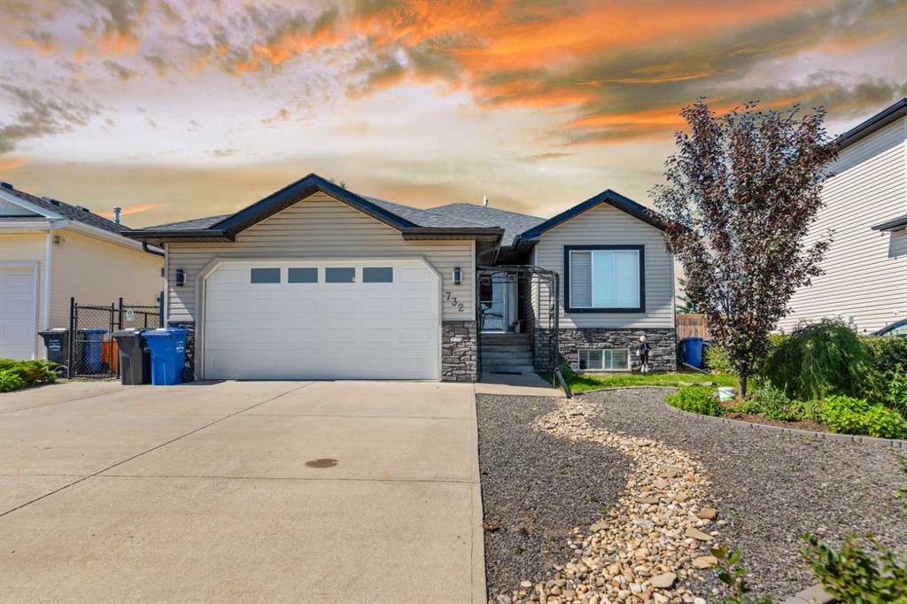 Picture of 732 1 Avenue , Irricana Real Estate Listing