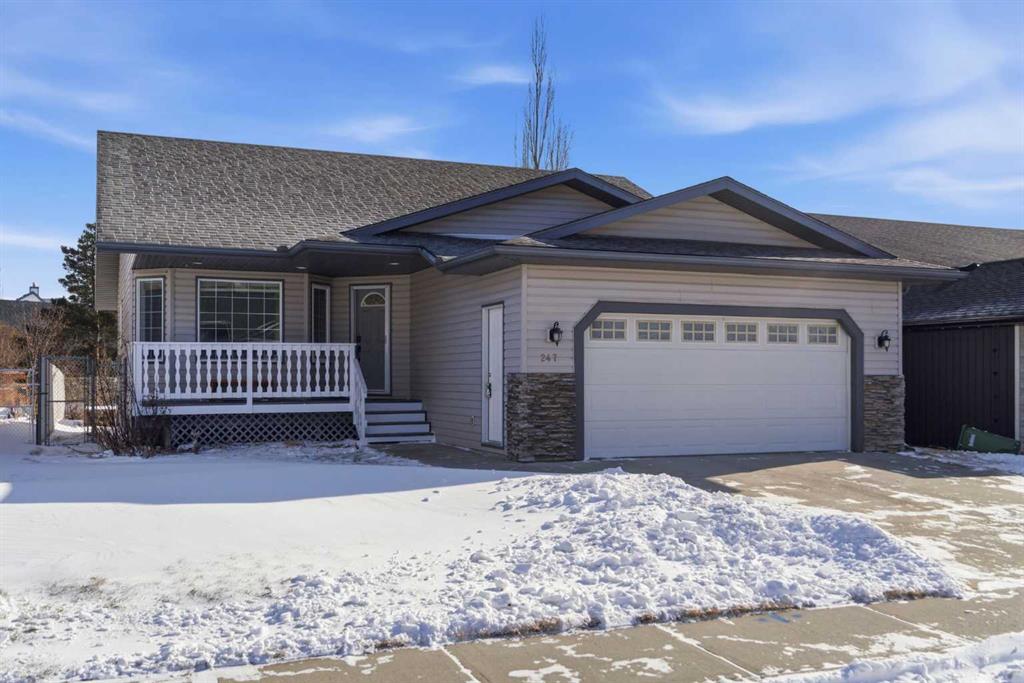 Picture of 247 Cambridge Crescent , Strathmore Real Estate Listing