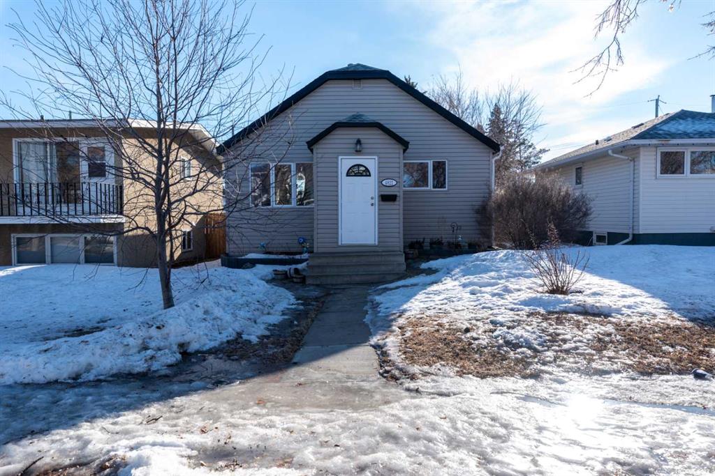 Picture of 4821 47 Street , Lloydminster Real Estate Listing
