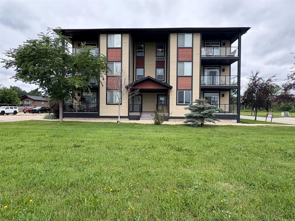 Picture of 102, 605 6 Avenue SE, Slave Lake Real Estate Listing