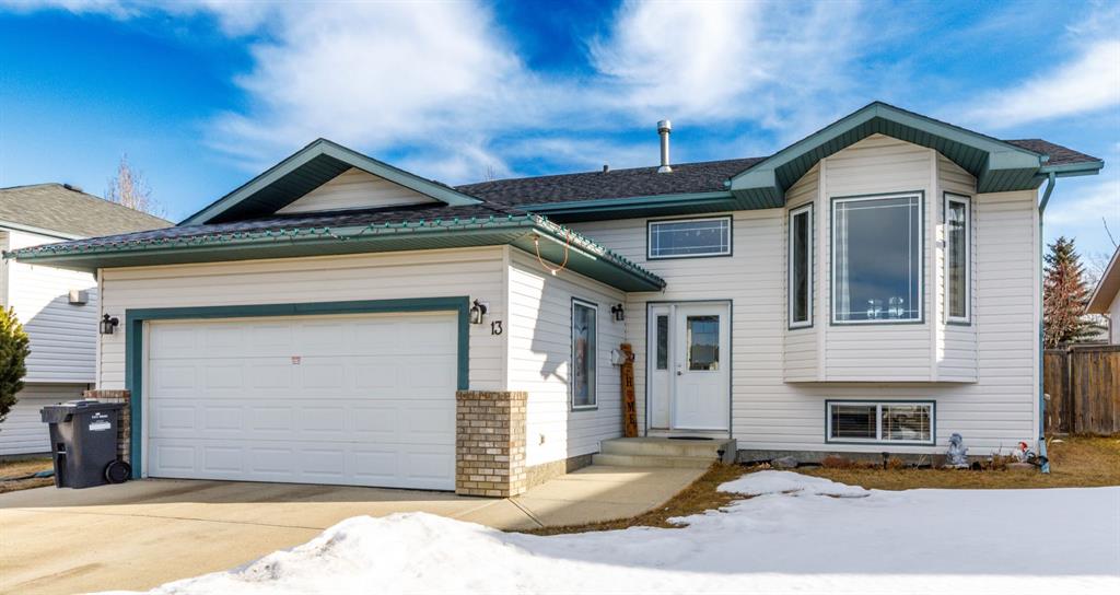 Picture of 13 Fawn Close , Sylvan Lake Real Estate Listing