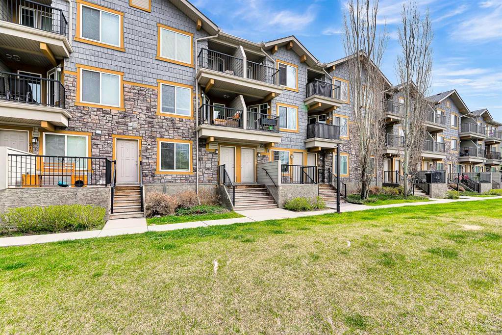 Picture of 224 Mckenzie Towne Lane SE, Calgary Real Estate Listing