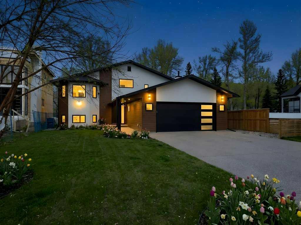 Picture of 7220 Bow Crescent NW, Calgary Real Estate Listing
