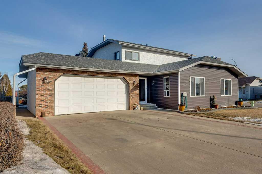 Picture of 4804 44 Street , Innisfail Real Estate Listing
