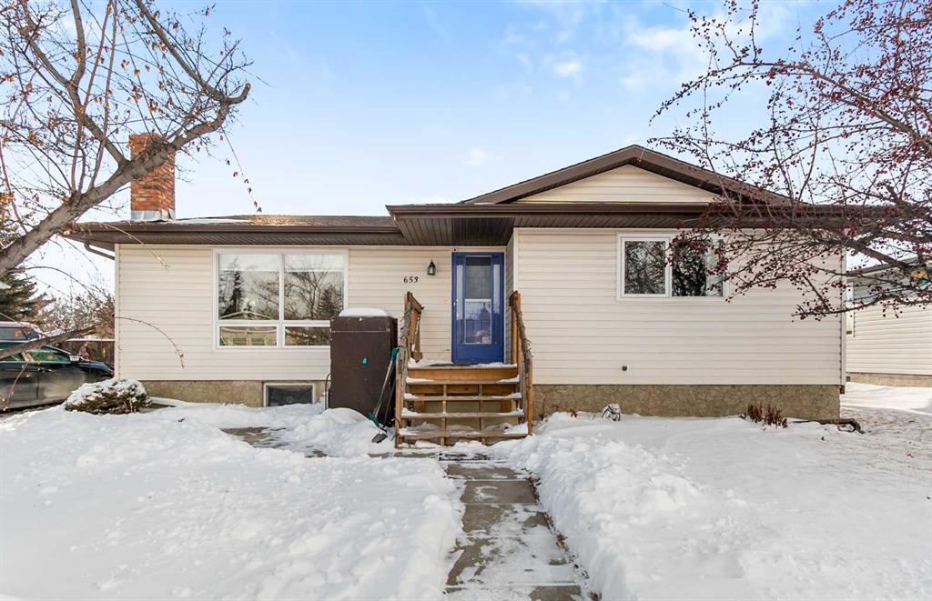 Picture of 653 Macewan Drive , Carstairs Real Estate Listing