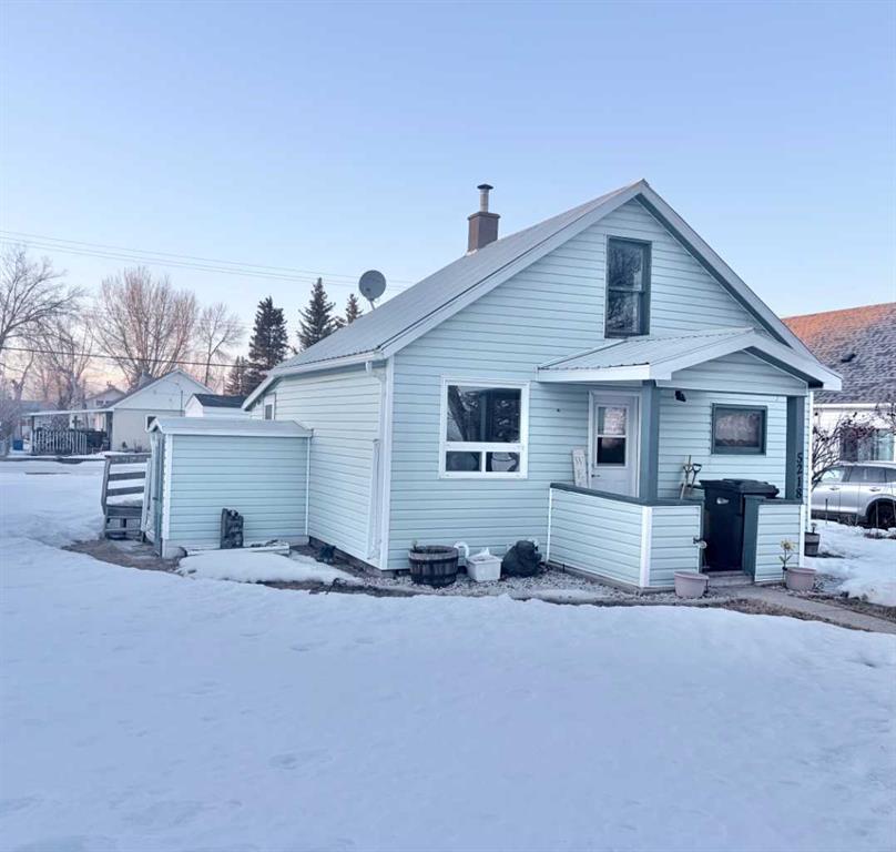 Picture of 5218 50  , Castor Real Estate Listing