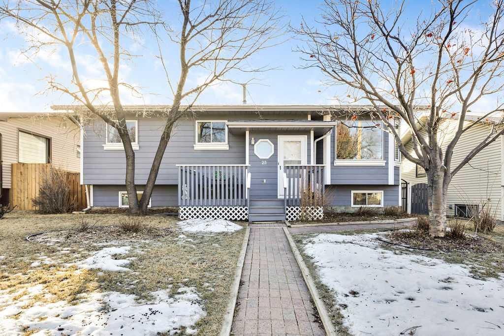 Picture of 25 Knight Street , Okotoks Real Estate Listing