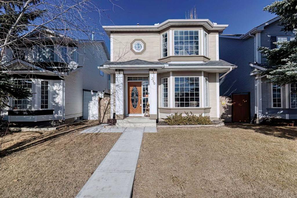 Picture of 210 Mt Lorette Close SE, Calgary Real Estate Listing