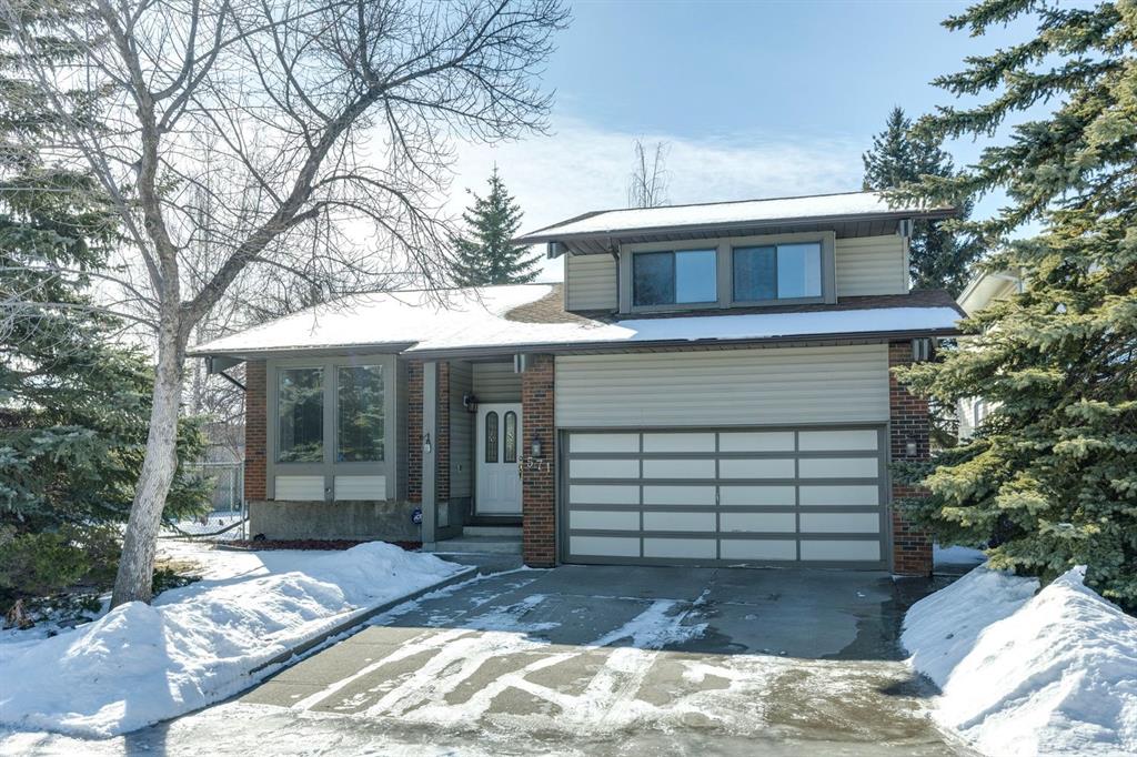 Picture of 571 Woodside Place SW, Calgary Real Estate Listing