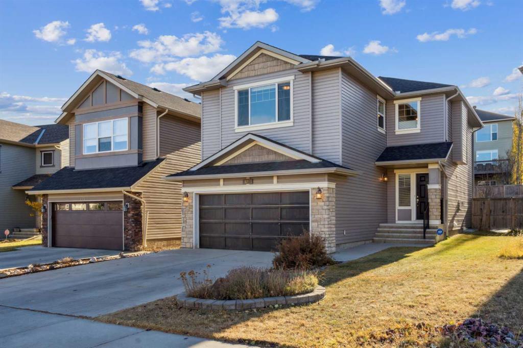 Picture of 645 Panatella Boulevard NW, Calgary Real Estate Listing