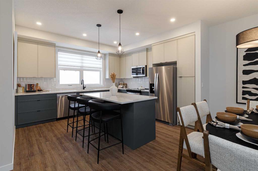 Picture of 706, 30 Creekside Villas SW, Calgary Real Estate Listing