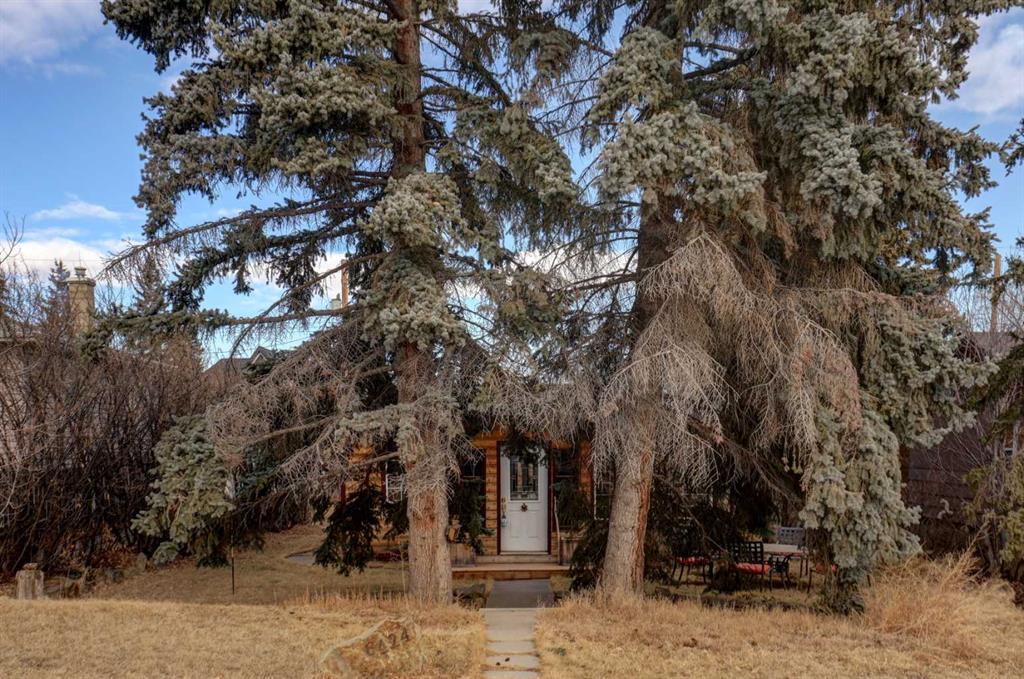 Picture of 6424 32 Avenue NW, Calgary Real Estate Listing