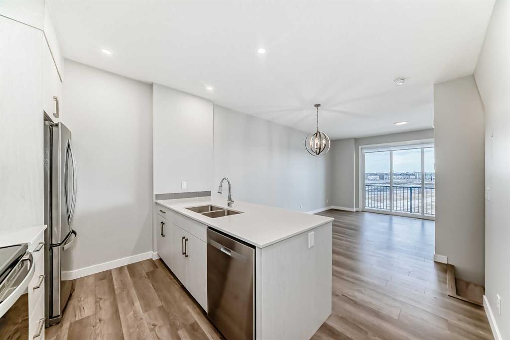 Picture of 112 Evanscrest Square NW, Calgary Real Estate Listing