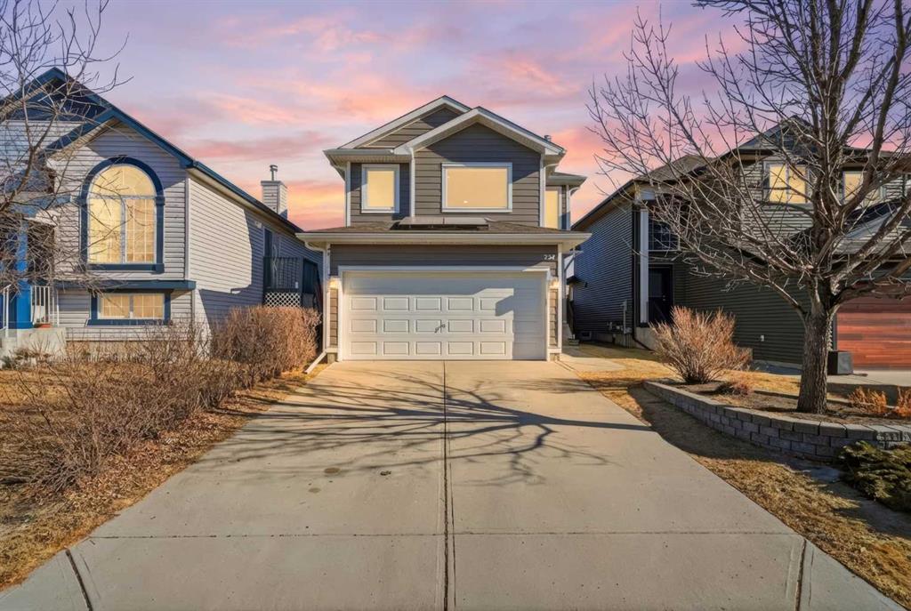 Picture of 257 Covewood Circle NE, Calgary Real Estate Listing