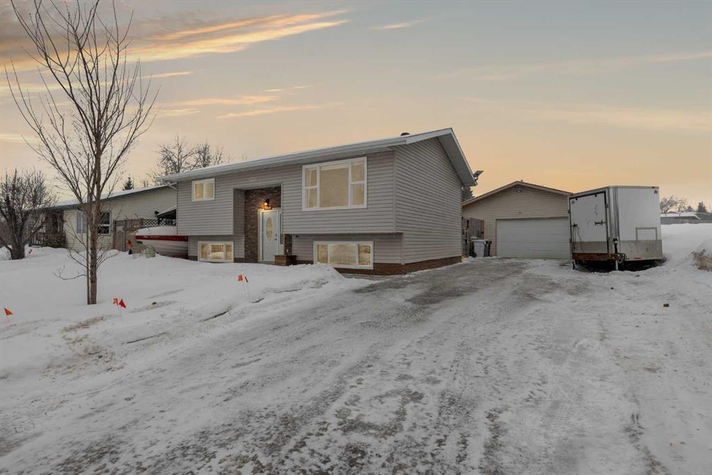 Picture of 100 Simcoe Way , Fort McMurray Real Estate Listing