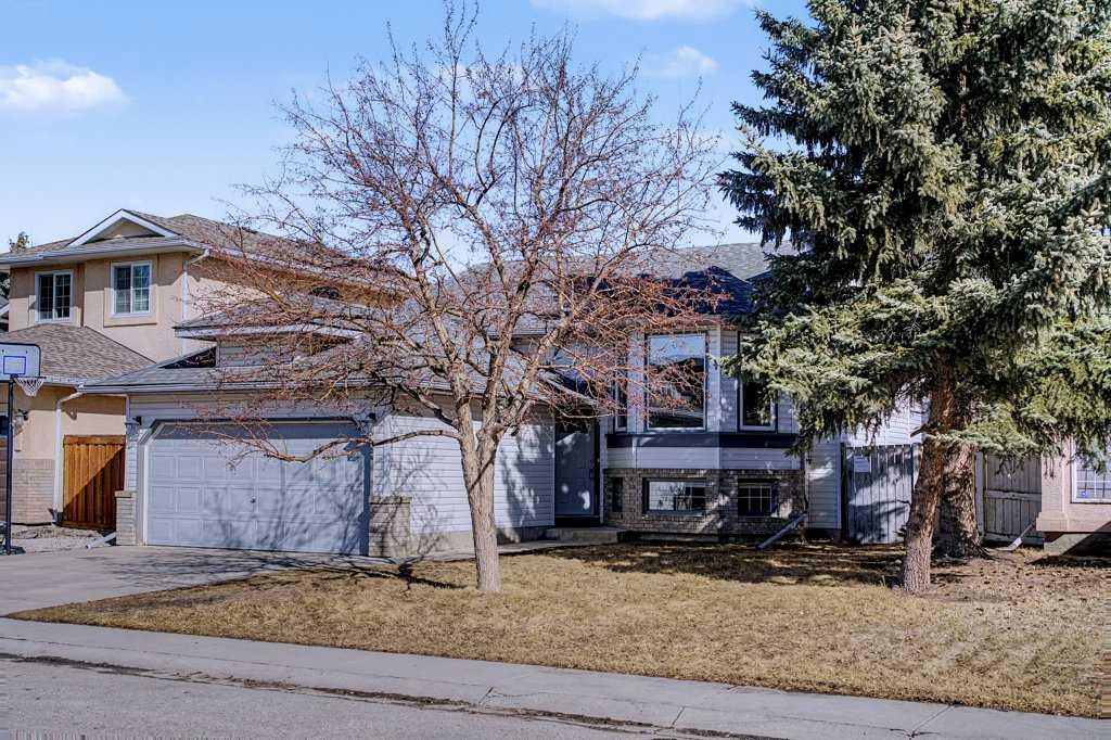 Picture of 24 Sunlake Circle SE, Calgary Real Estate Listing