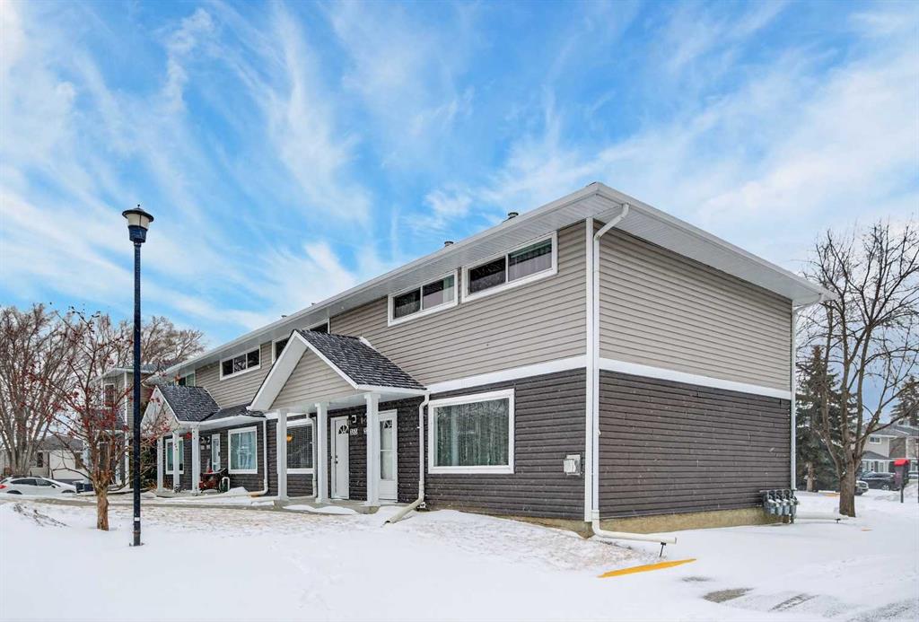 Picture of 353 Regal Park NE, Calgary Real Estate Listing
