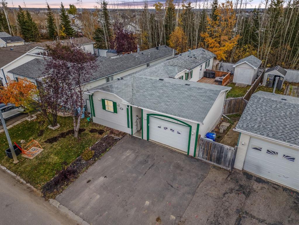 Picture of 152 Harpe Way , Fort McMurray Real Estate Listing