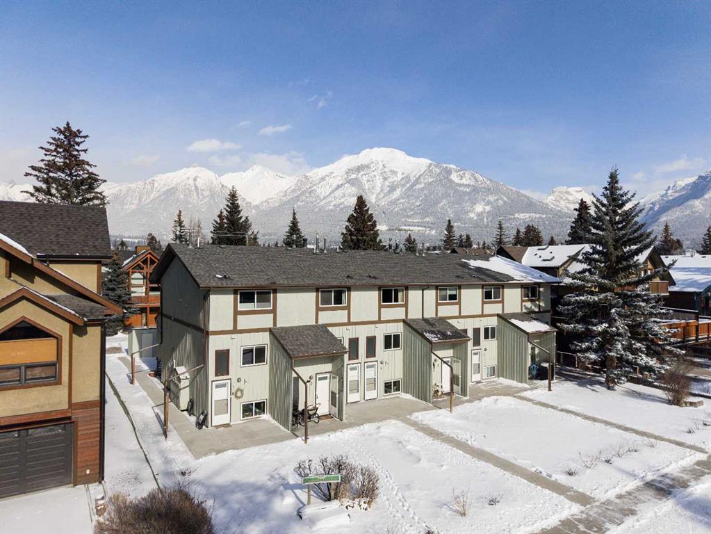 Picture of 4, 630 3rd Street , Canmore Real Estate Listing