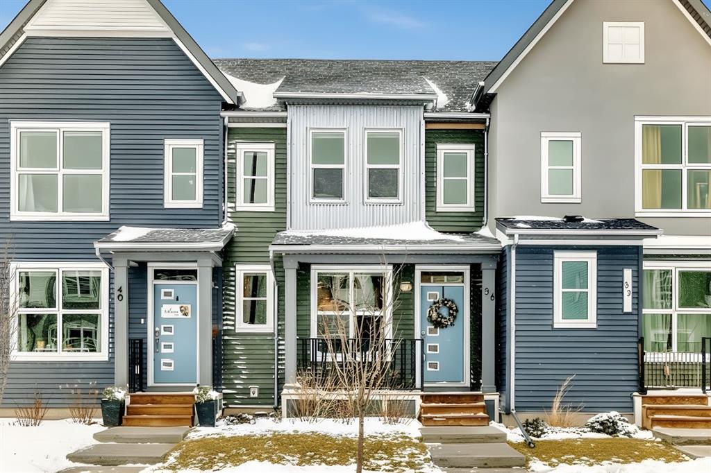 Picture of 36 Carringvue Way NW, Calgary Real Estate Listing