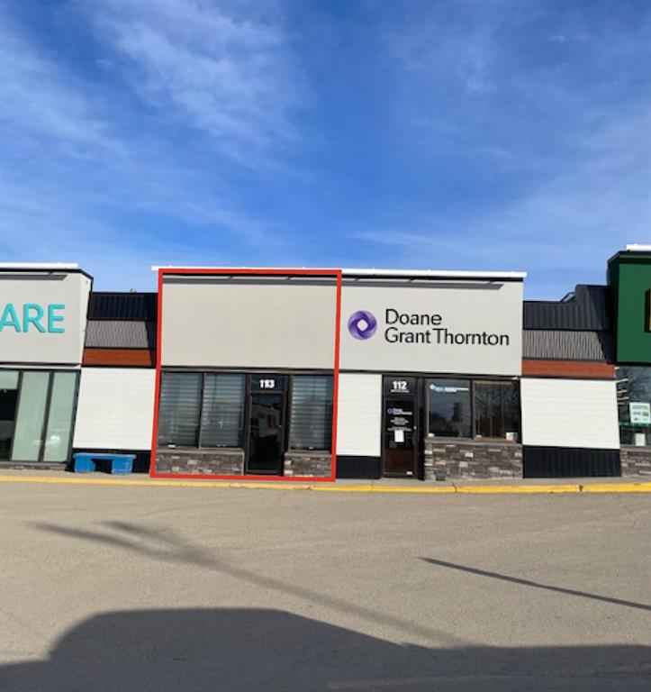 Picture of 113, 4804, 50 Street  , Innisfail Real Estate Listing