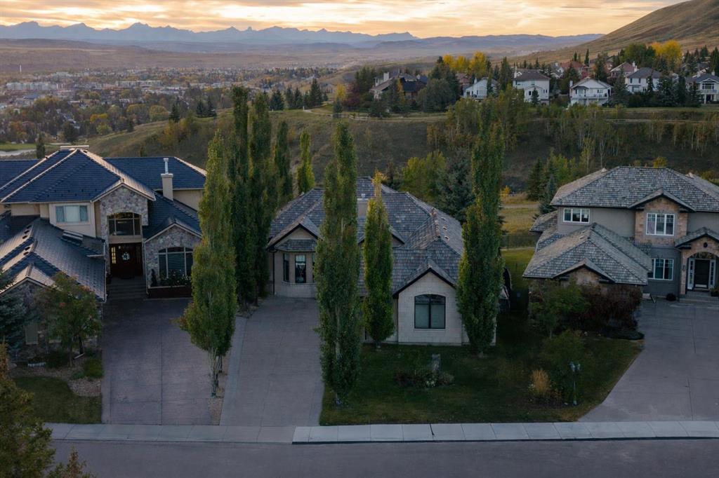 Picture of 140 Gleneagles Landing , Cochrane Real Estate Listing