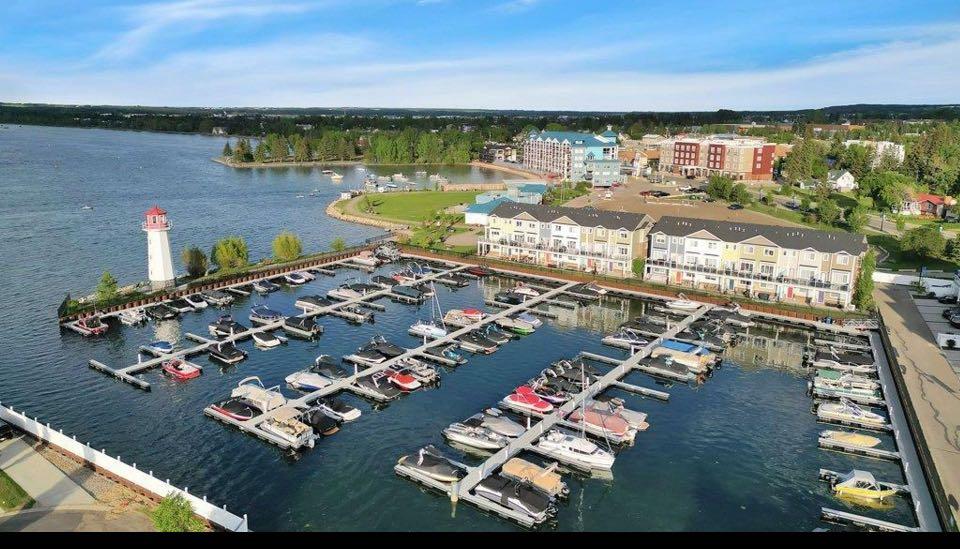 Picture of #147 D16, 5230 Lakeshore Drive , Sylvan Lake Real Estate Listing