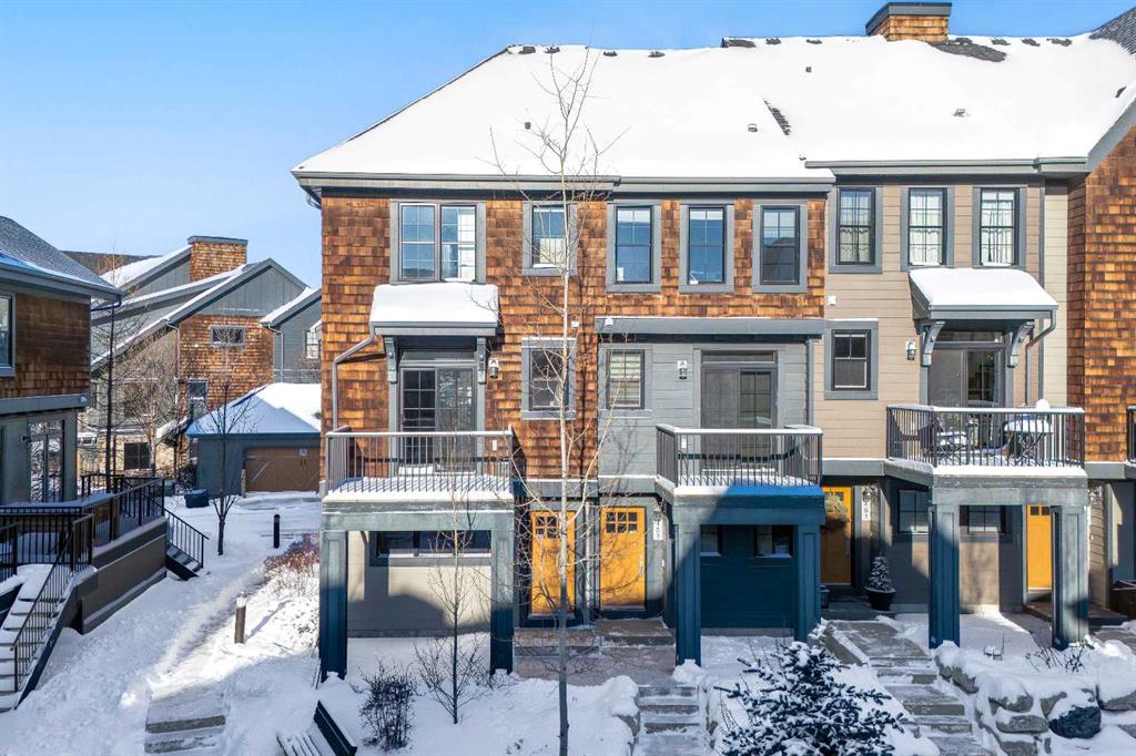 Picture of 455 Ascot Circle SW, Calgary Real Estate Listing