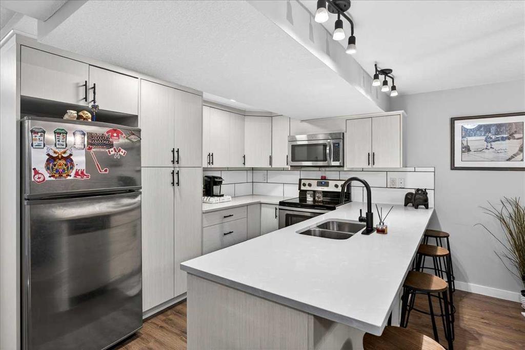 Picture of 3, 2815 17 Street SW, Calgary Real Estate Listing