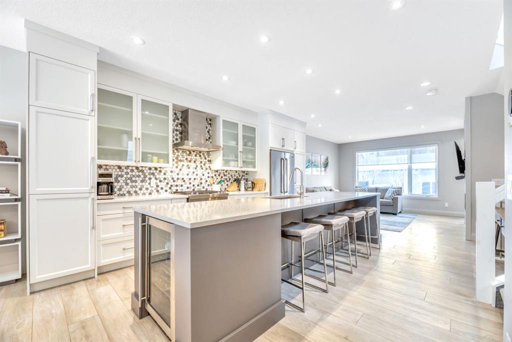 Picture of 418 13 Avenue NE, Calgary Real Estate Listing