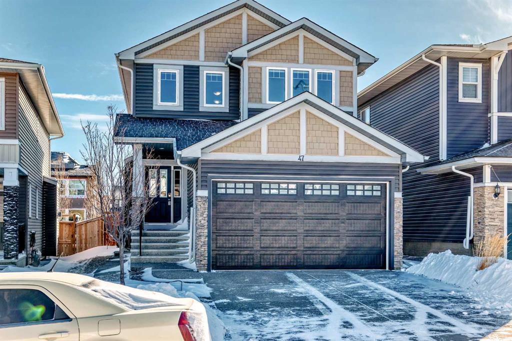 Picture of 47 Evansglen Circle NW, Calgary Real Estate Listing