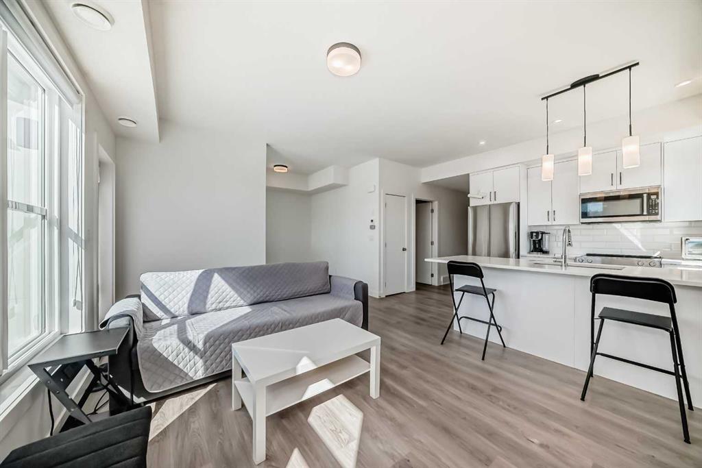 Picture of 41, 2117 81 Street SW, Calgary Real Estate Listing